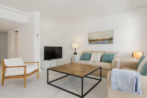 Jardines Del Mar Apartments