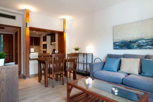 Jardines Del Mar Apartments
