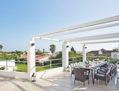 Extravagant 8 Bdrm Villa In Marbella, Beachside