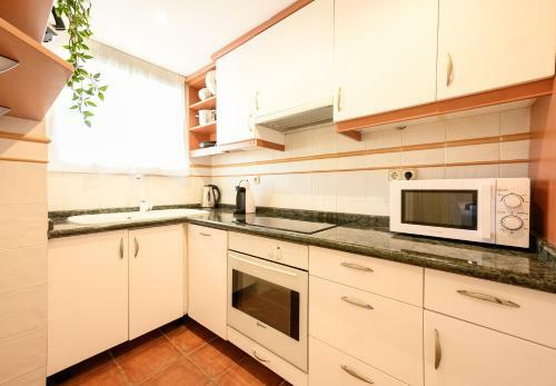 Imperator Sea Views Apartments