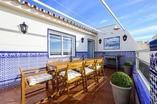 Imperator Sea Views Apartments