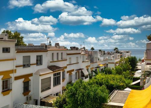 Modern Marbellamar Townhouse Next To Beach Rdr210