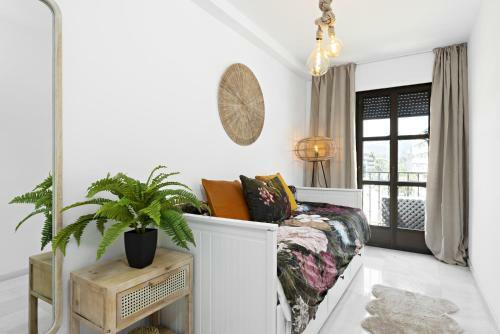 Two Bedroom Apartment In Puerto Banus With Terrace