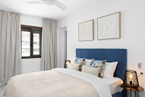 Two Bedroom Apartment In Puerto Banus With Terrace