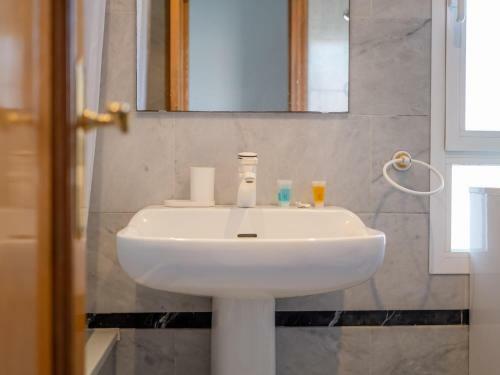 Suitur Apartamento Con Piscina En Marbella Playa