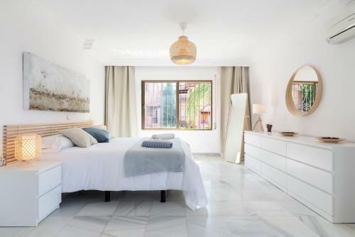Villa Giovanni - Marbella Center - Heated Pool