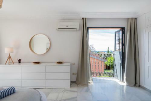 Villa Giovanni - Marbella Center - Heated Pool