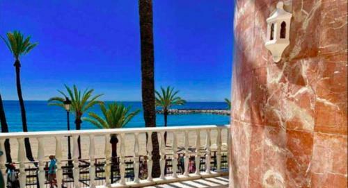 Apartamento Puerto Banus Beachfront .gray D�albion . Amazing Location