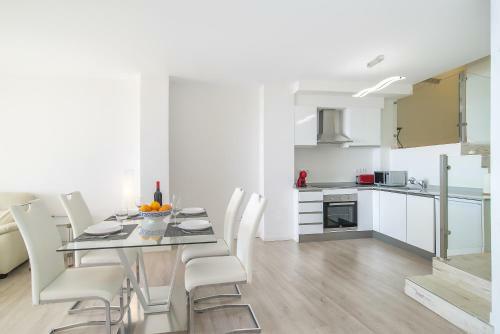 Puerto Cabopino Apartment