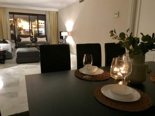 Apartamento Large And Elegant In Puerto Banus With Pools And Paddle