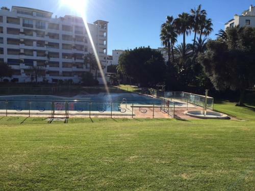 Apartamento Large And Elegant In Puerto Banus With Pools And Paddle