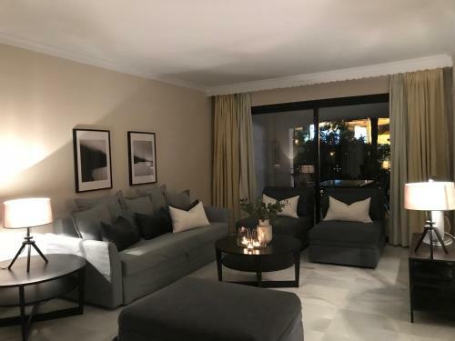 Apartamento Large And Elegant In Puerto Banus With Pools And Paddle