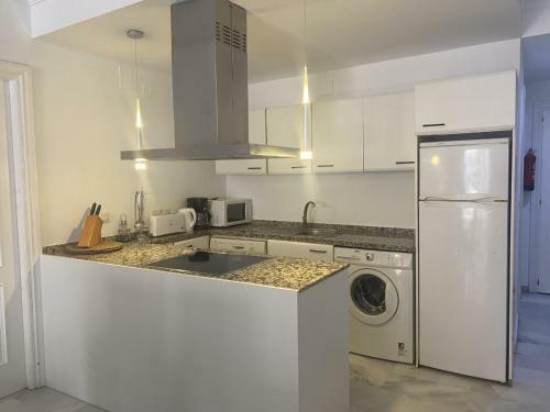 Apartamento Large And Elegant In Puerto Banus With Pools And Paddle