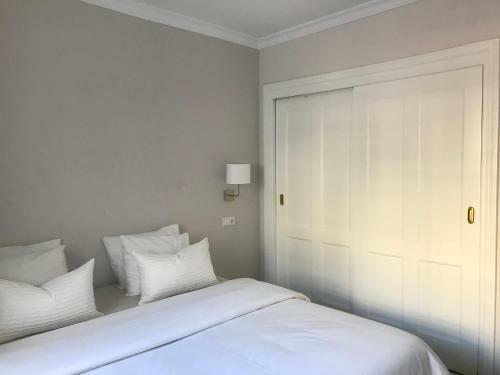 Apartamento Large And Elegant In Puerto Banus With Pools And Paddle