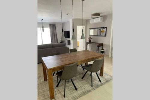 Apartamento En Playa Real, En 1� L�nea De Playa