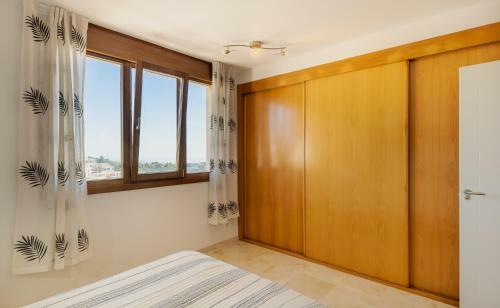 Apartamento Large Penthouse Near Beach