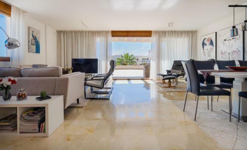 Apartamento Large Penthouse Near Beach
