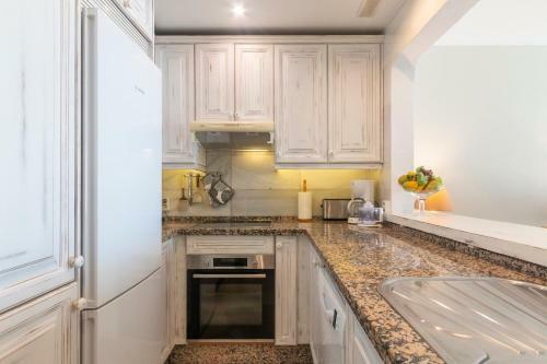 Deluxe Apartment With Jacuzzi