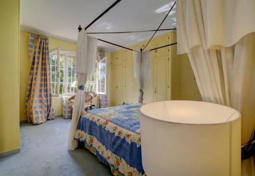 Exclusive Villa In Marbella Town
