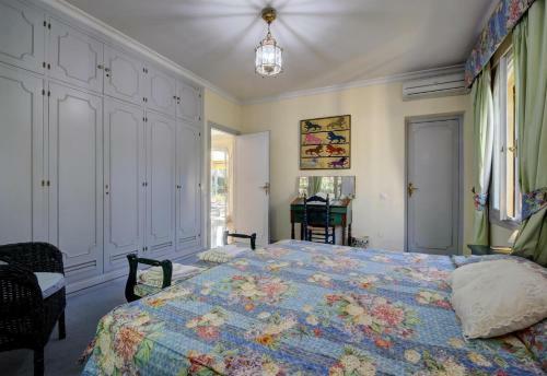Exclusive Villa In Marbella Town