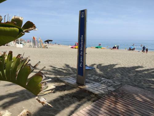 Apartamento En Primera L�nea De Playa A - Marbella Centro