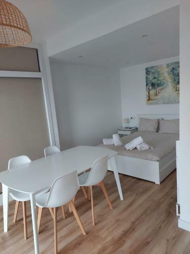 Apartamento En Primera L�nea De Playa A - Marbella Centro