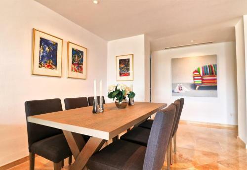 Fabulous Apartment In Elviria Hills
