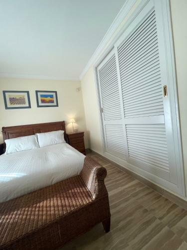 Hacienda Elviria 2 Bedroom Spacious Apartment