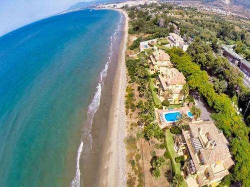 Apartamento Beachfront Penthouse Marbella, Rio Real Playa