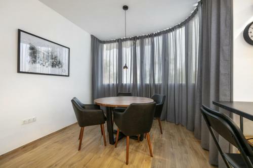 Marbella Real - 2 Bedroom Apartment