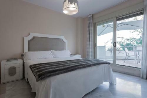 Luxury 3 Bed Apartment - Puerto Ban�s