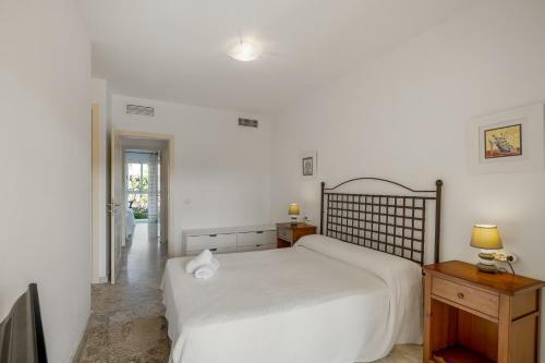 Spacious 3 Bedrooms Apartment At Las Brisas