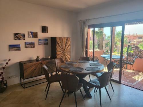 Apartamento Lovely Penthouse On The Beach, Amazing Views