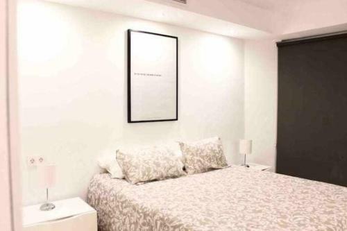 Large Modern Beach Front Apartment, Rooftop Pool!!