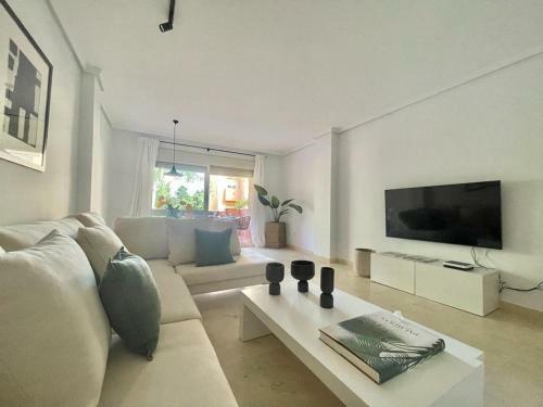 Tranquilo Apartamento Con Piscina En Dunas Marbella