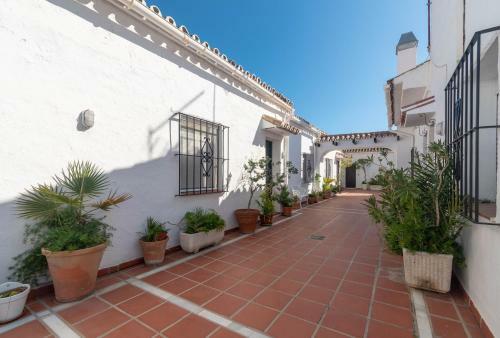 First Line Beach Apartment - Puerto Ban�s