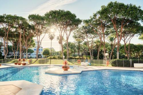 Apartamento Playas Del Duque, Puerto Banus, Golf .playa Y Compras