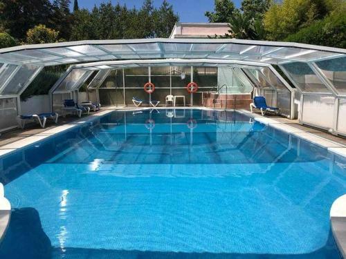 Aloha Apartamento Con Piscinas Y Parking