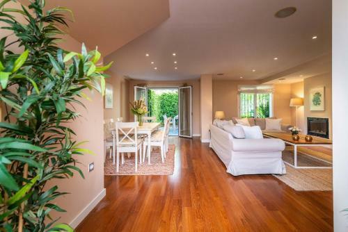 Casa La Concha - Marbellamar Beach Townhouse