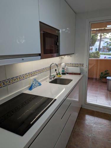 Marbella - Playa Alicate 2br Holiday Apartment