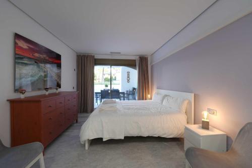 Apartamento 2033 Modern 3 Bed Large Terrace With Sun Loungers