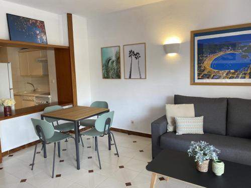 Luminoso Apartamento En Segunda L�nea Playa 438