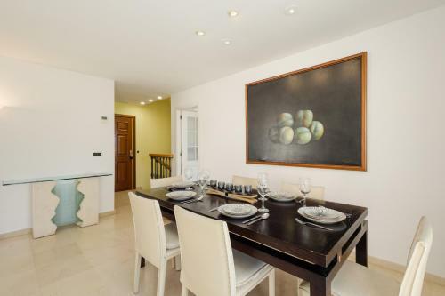 Apartamento Holiday Home With Direct Access To The Beach In Marbella