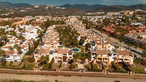 Apartamento Holiday Home With Direct Access To The Beach In Marbella