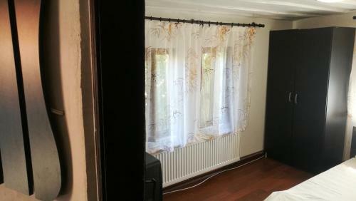Hostal Vitanova Guest House
