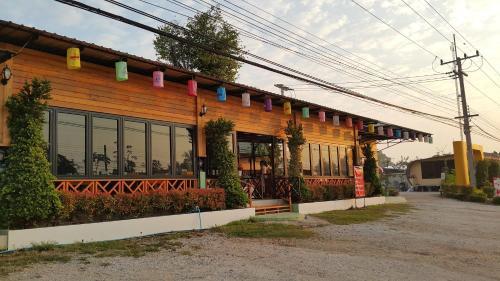 Hotel Ruen Narisra Resort