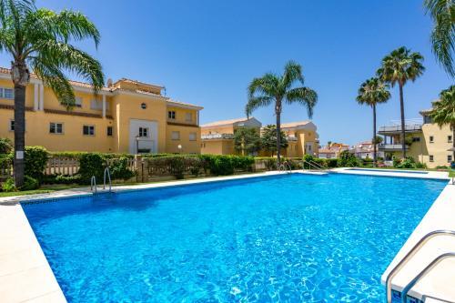Magnificent Apartment On First Line Golf Cabopino M5