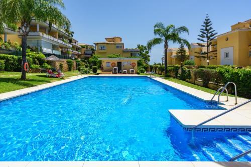 Magnificent Apartment On First Line Golf Cabopino M5