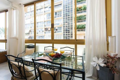 Apartamento Rentandhomes Beachfront Marbella Center