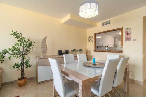 Apartamento Duquesa Village 2403